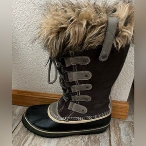 Sorel Women’s Joan of the Artic boots